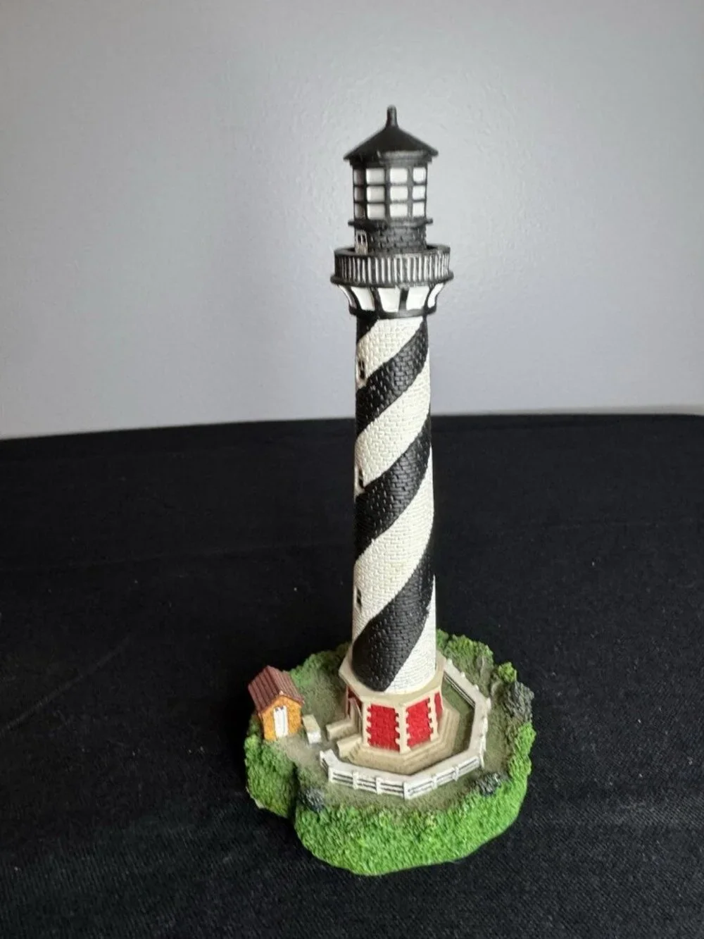N/A lighthouse usps